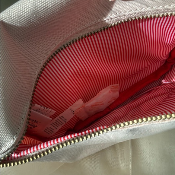 Herschel Supply Company Pale Pink Crossbody Bag with Adjustable Strap - Picture 4 of 5